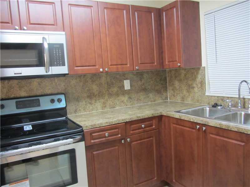 Foto del edificio - 9410 Tangerine Pl
