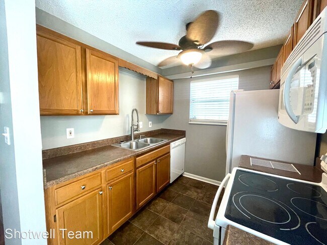 Foto del edificio - 2 br, 2 bath House - 2109 Silver Brook Way