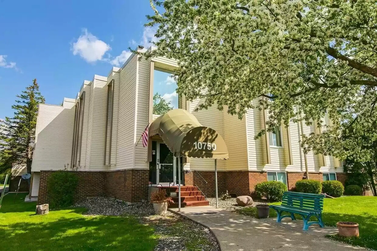 10750 Rockford Rd Unit 308, Plymouth, MN 55442 Condo for Rent in