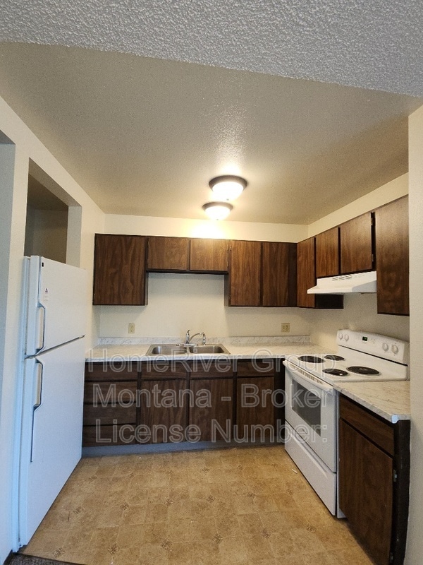 Building Photo - 2139 S 4th St W