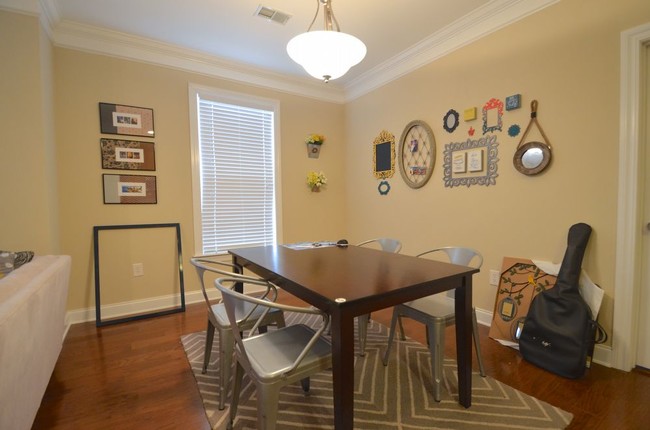 Foto del edificio - Two Bedroom Condo In West Ashley