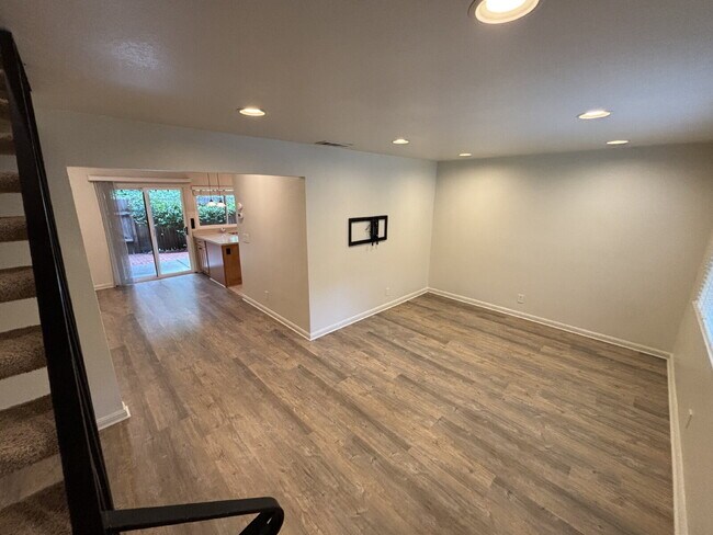 Foto del edificio - 3287 Marlene Dr