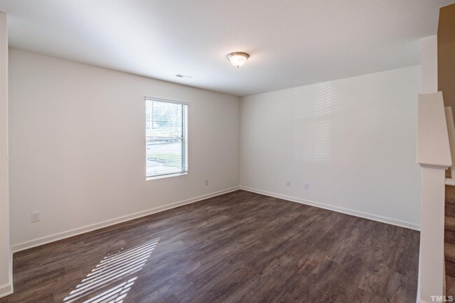 Building Photo - 876 Saratoga Dr