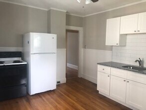 Building Photo - 16 Hancock St