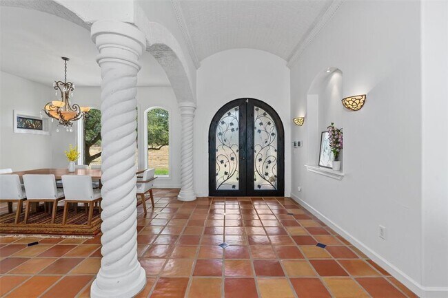 Foto del edificio - 4922 Hidden Creek Ln