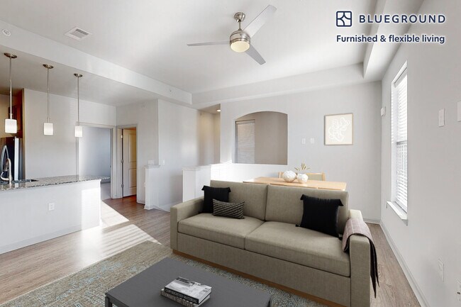 Building Photo - 1000 Lupine