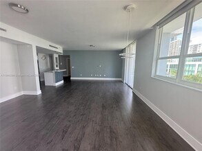 Building Photo - 5970 Indian Creek Dr