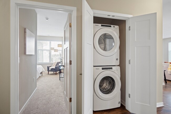 Seasons at River View In-Unit Washer and Dryer - Seasons at River View