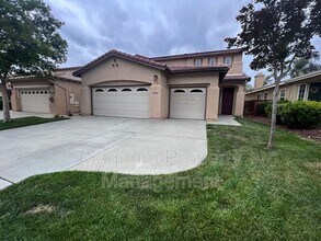 Building Photo - 30906 Crystalaire Dr