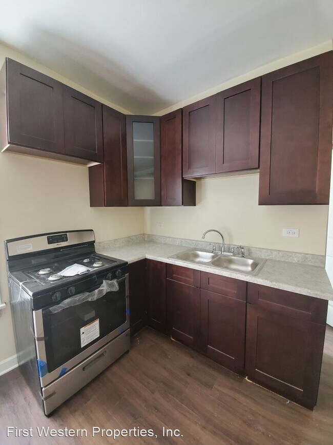 Foto del edificio - 3245 W 23rd St