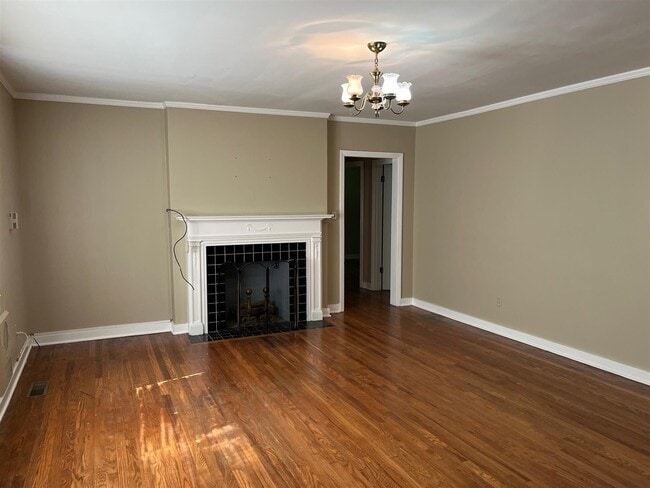Foto del edificio - 1573 Three Springs Rd