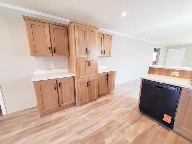 Building Photo - 9340 Starboard Dr