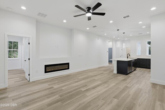 Foto del edificio - 8 Second Path Unit A