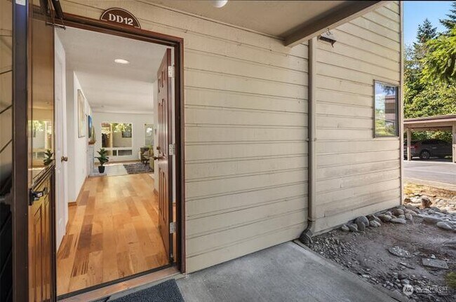 Foto del edificio - 15175 Sunwood Blvd