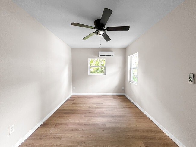 Foto del edificio - 306 SW 19th Ave