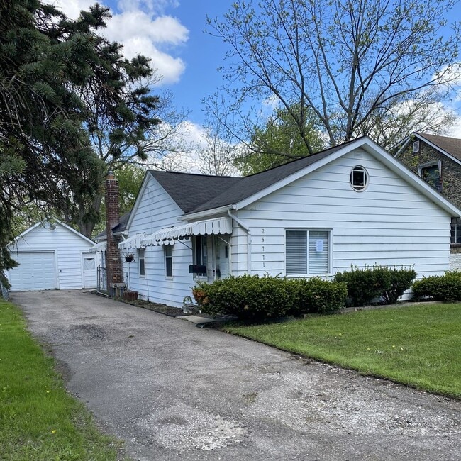 Building Photo - 25771 Peter Kaltz Rd