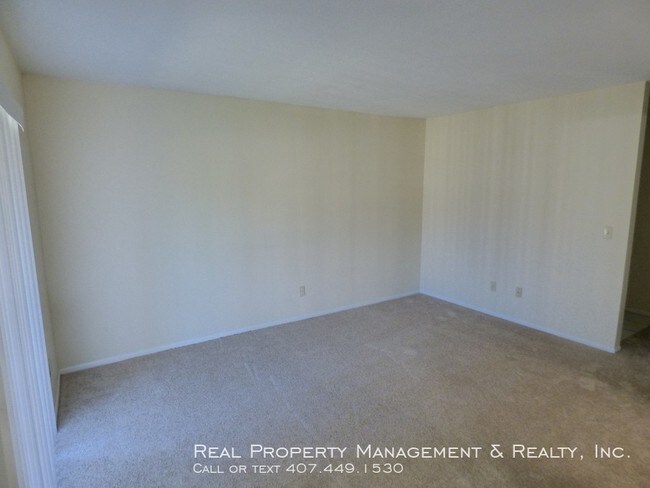 Building Photo - 2 BR / 2 BA Condo in Hawthorne Village