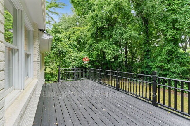 Foto del edificio - 7016 Wannamaker Ln