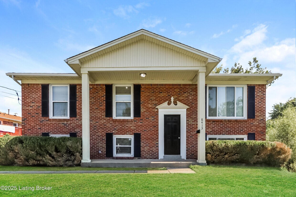 Primary Photo - 8413 Smithton Rd