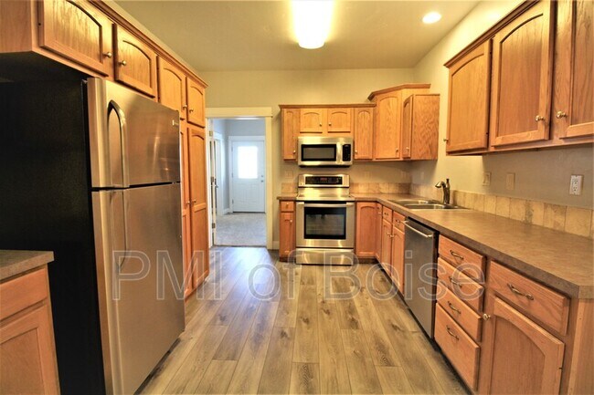 Foto del edificio - 5410 W Beacon Light Rd
