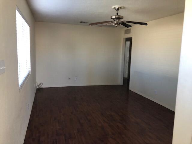 Building Photo - 688 N Eucalyptus Ave