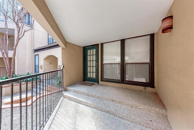 Building Photo - 2110 Rio Grande St