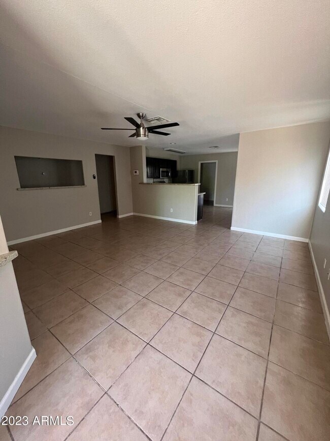 Foto del edificio - 6418 W Elwood St