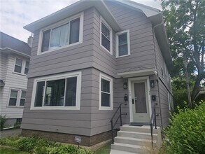 Building Photo - 133 McKinley St