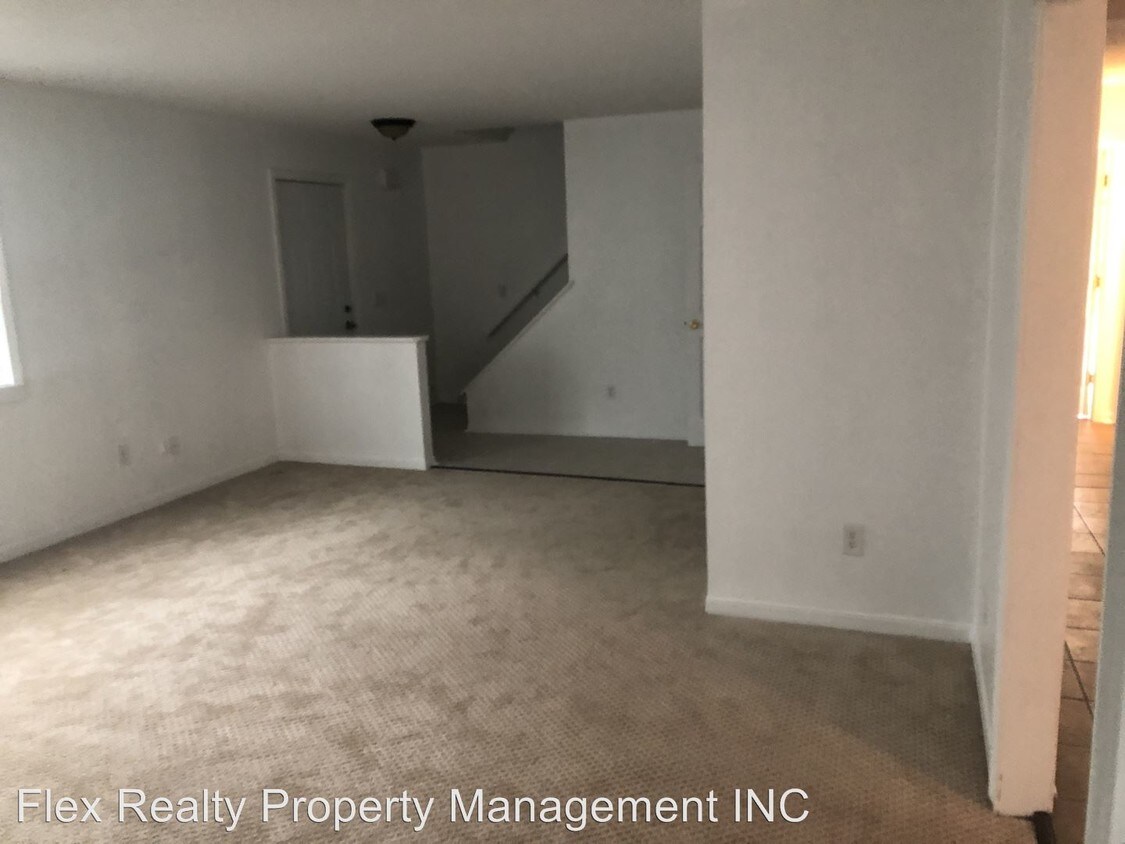 Building Photo - 3 br, 2 bath House - 6260 BLOSSMAN