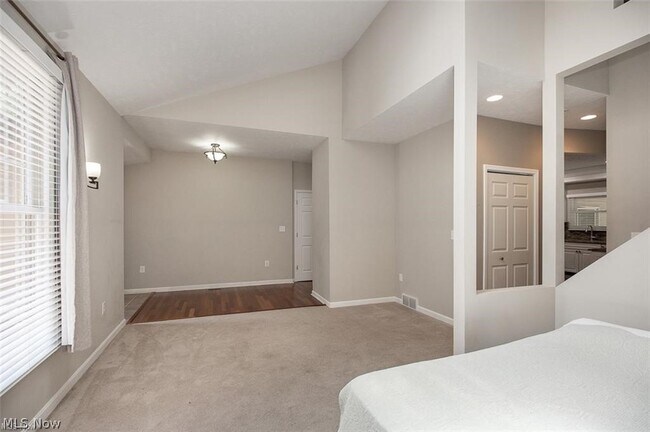 Foto del edificio - 9338 Liberty Rd