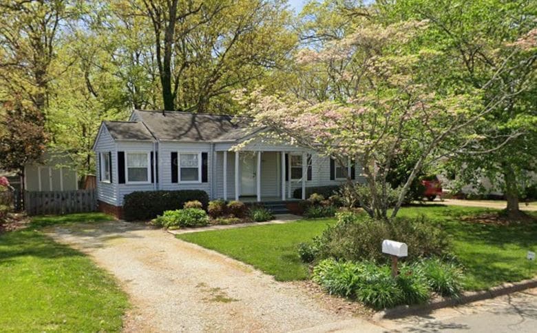 Foto principal - 2727 Stratford Dr