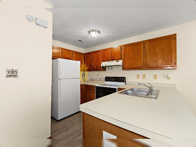 Foto del edificio - !!WOW!! single level condo WB