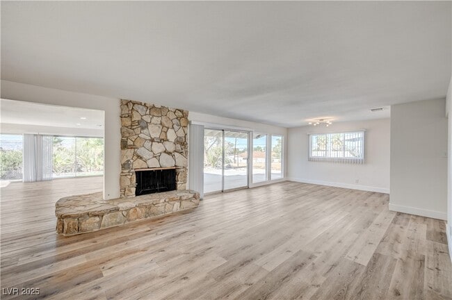 Building Photo - 3504 Pioneer Cir