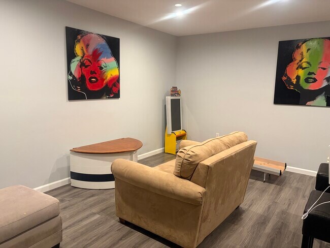 Foto del edificio - 433 S Fairview St