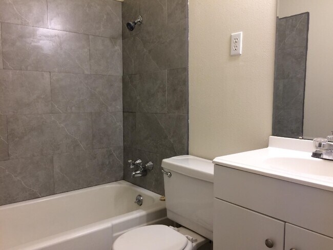 Foto del edificio - 805 27th St