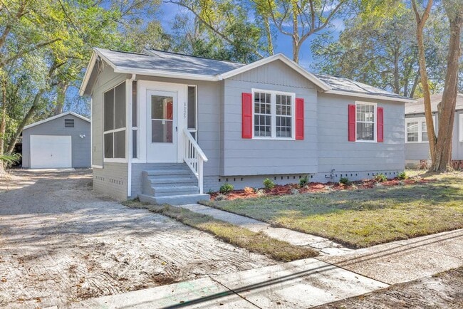 Building Photo - 8025 Paul Jones Dr