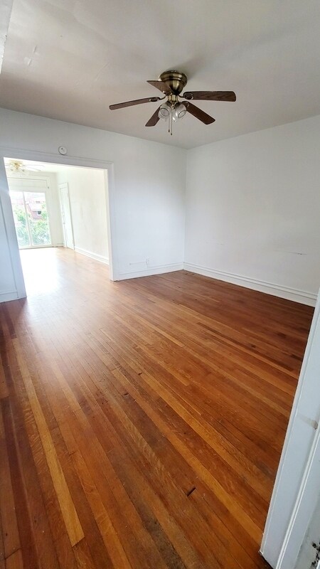 Foto del edificio - 2818 W Grace St