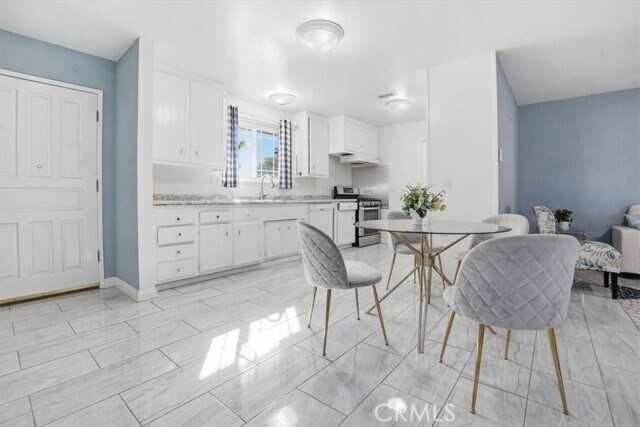 Foto del edificio - 1573 Casarin Ave