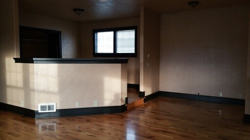 Building Photo - 32818 E Delaney St