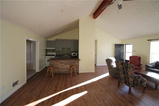 Foto del edificio - 5292 Bells Ferry Rd