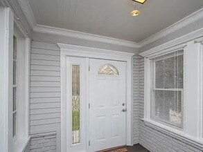 Building Photo - 1601 Circular Rd