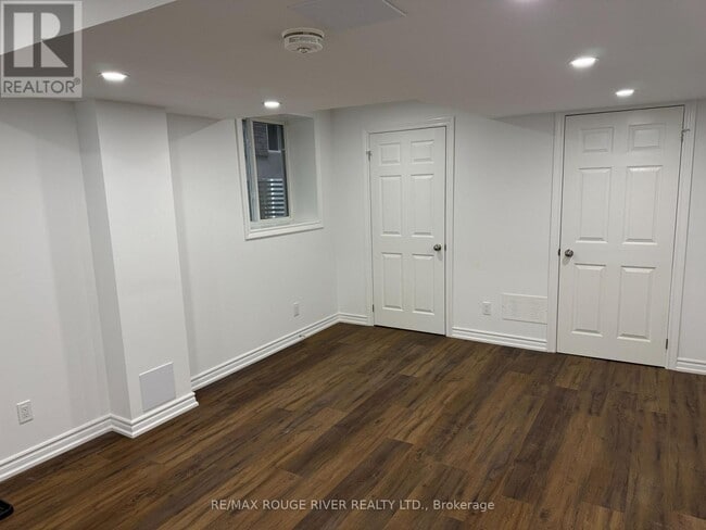 Building Photo - 131 Sharplin Dr