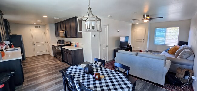 Foto del edificio - Coming Soon-Charming Tehachapi Retreat - $...