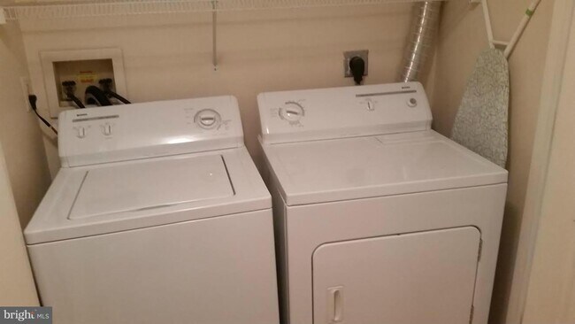 Building Photo - 4716 Dorsey Hall Dr