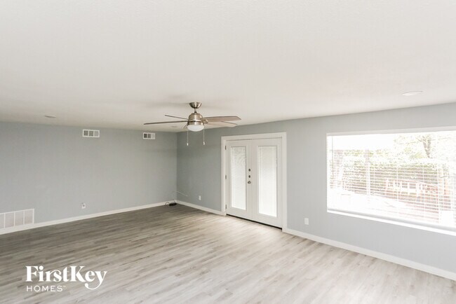 Foto del edificio - 3208 Kiest Hill Dr