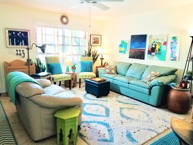 Foto del edificio - 4999 Linwood St