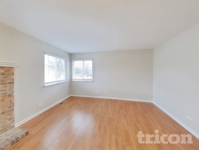 Foto del edificio - 16137 S Lexington Dr