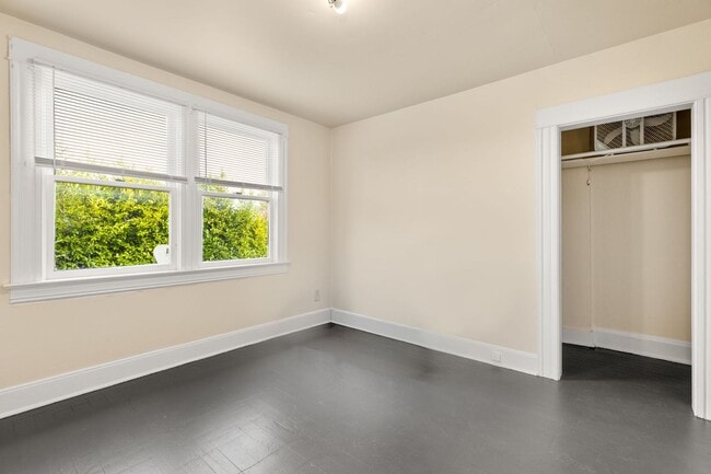 Foto del edificio - Bright 2 bed, 1 bath in fantastic SE locat...