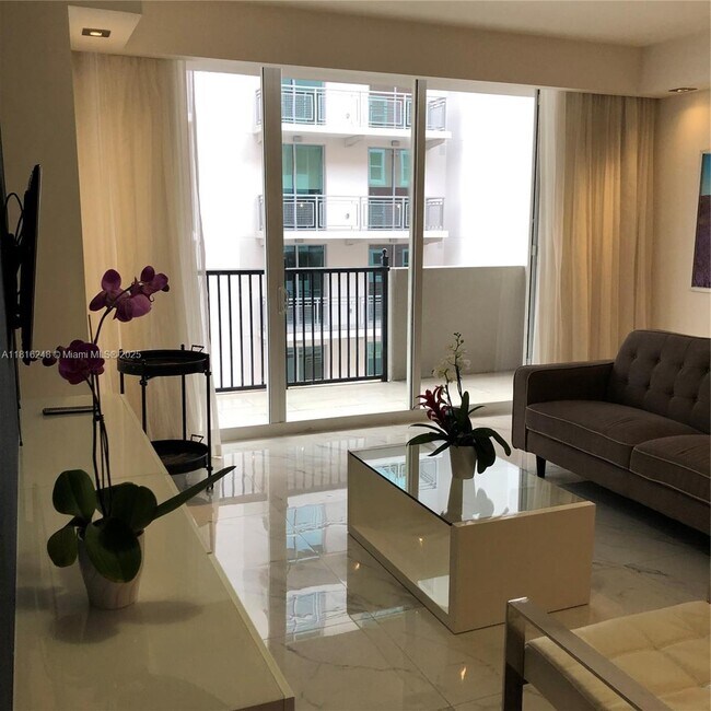 Foto del edificio - 4100 Salzedo St