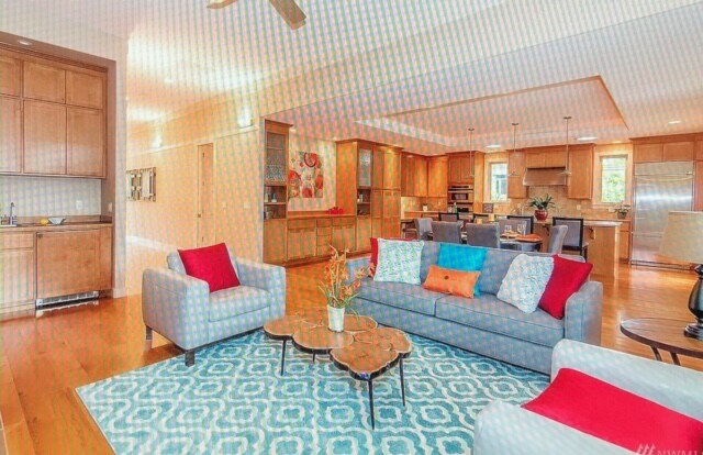 Foto del edificio - 1028 84th Ave NE